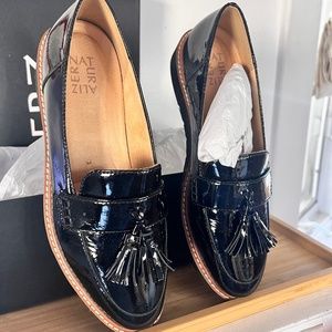Naturalizer Black Patent Leather Loafers | Size 9 | Like New, Never worn